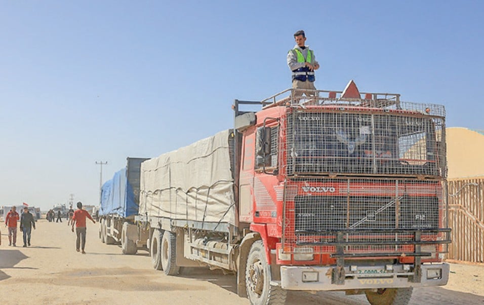 গাজায় দুই বছর পর ‘সীমিত পরিসরে’ খুলল রাফা ক্রসিং