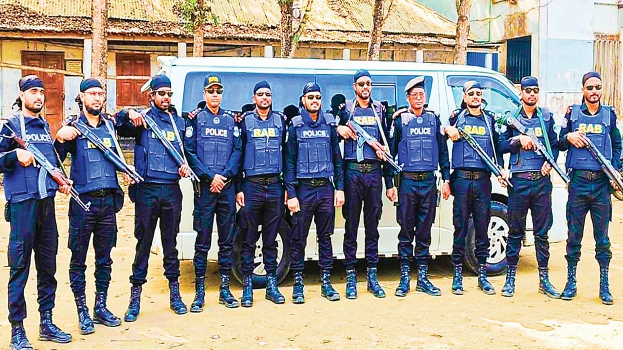 সারা দেশে ঝুঁকিপূর্ণ কেন্দ্রে নিরাপত্তা ব্যবস্থা জোরদার