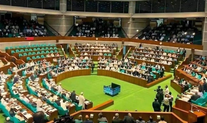 দুই আসনের নির্বাচনে অনিয়মের অভিযোগ তুলে সংসদে বিরোধী দলের সমালোচনা