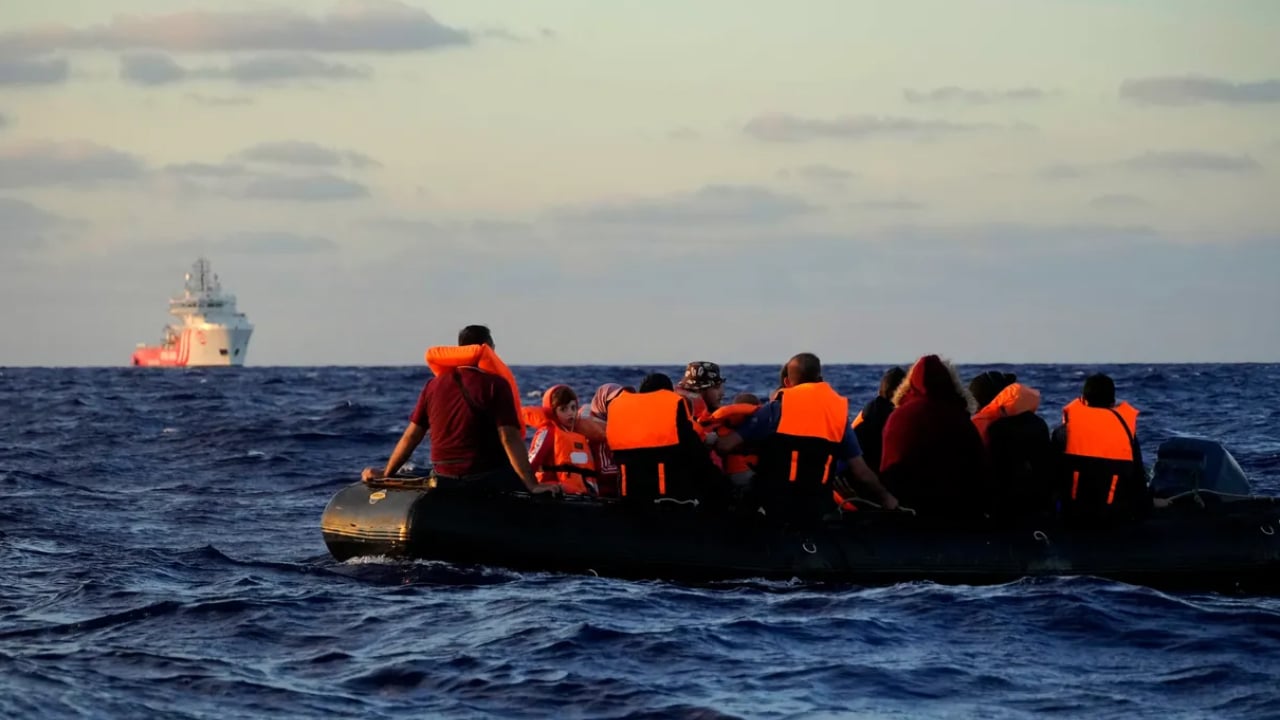 সেনেগাল উপকূলে নৌকাডুবি, ১৫০ অভিবাসীর মৃত্যুর আশঙ্কা