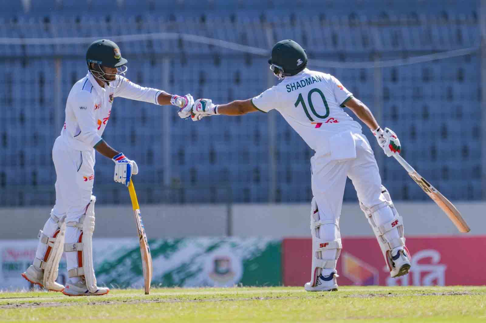 সাদমান-জয়ের ফিফটি, বড় সংগ্রহের পথে বাংলাদেশ