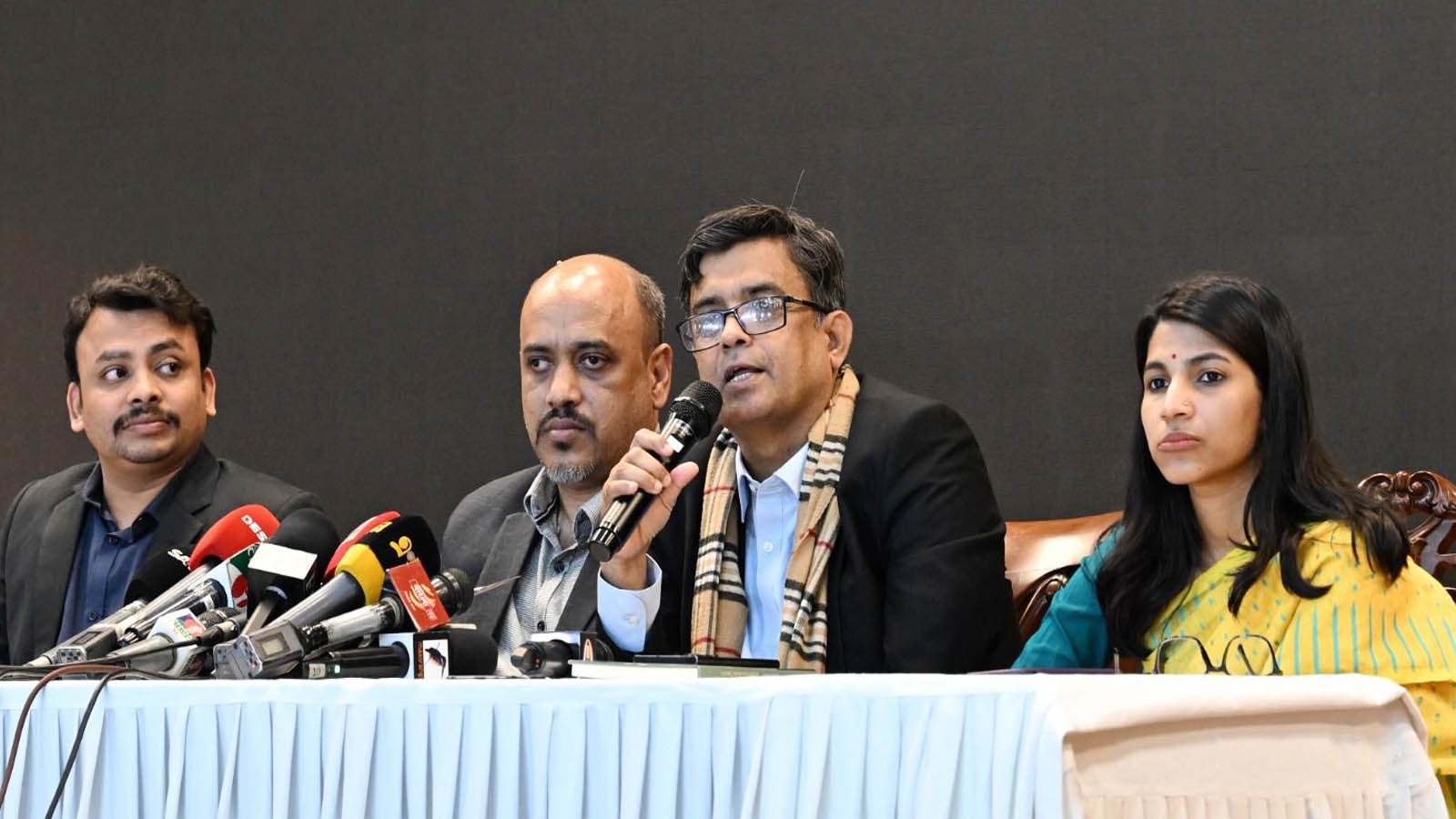 আ.লীগের লিফলেট বিতরণকারীদের গ্রেপ্তার করা হবে: প্রেস সচিব