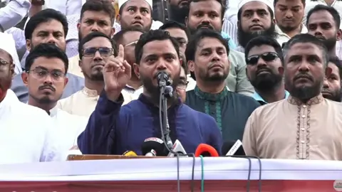 ‘জুলাইয়ের আন্দোলনে শুধু হাসিনাই পালাননি, জাতীয় মসজিদের খতিবও পালিয়েছেন’