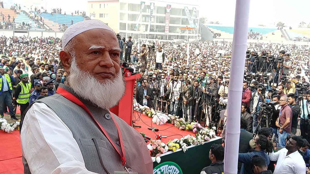 এত তালা কেনার টাকা নেই যে নারীদের ঘরে বদ্ধ করে রাখব