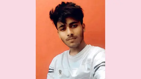 ‘আন্দোলনে যাওয়ার আগে ছেলে ফোন করে বলেছিল, আব্বু দোয়া কর’