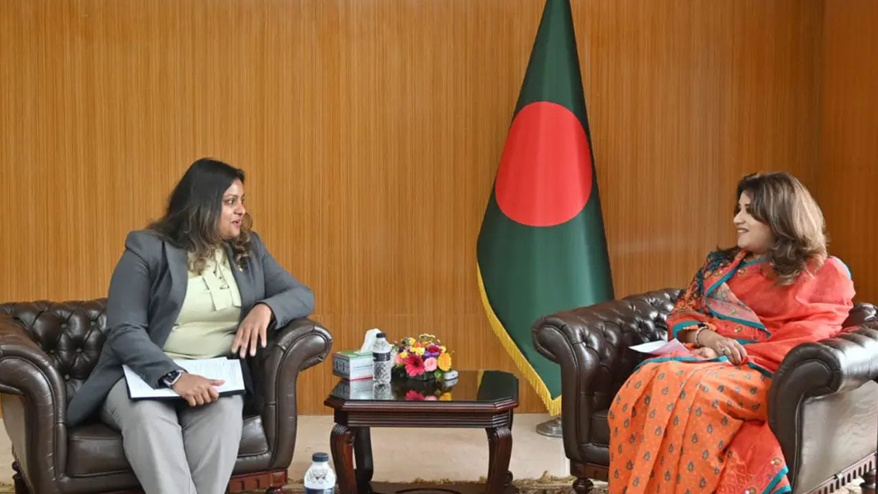 বাংলাদেশ থেকে স্বাস্থ্যকর্মী নিতে আগ্রহী মালদ্বীপ