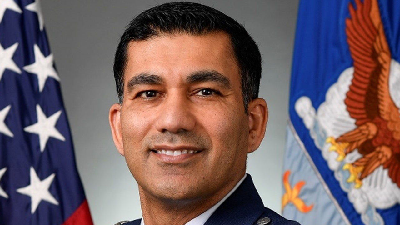 মার্কিন বাহিনীর ব্রিগেডিয়ার জেনারেল হলেন বাংলাদেশি বংশোদ্ভূত শরিফুল