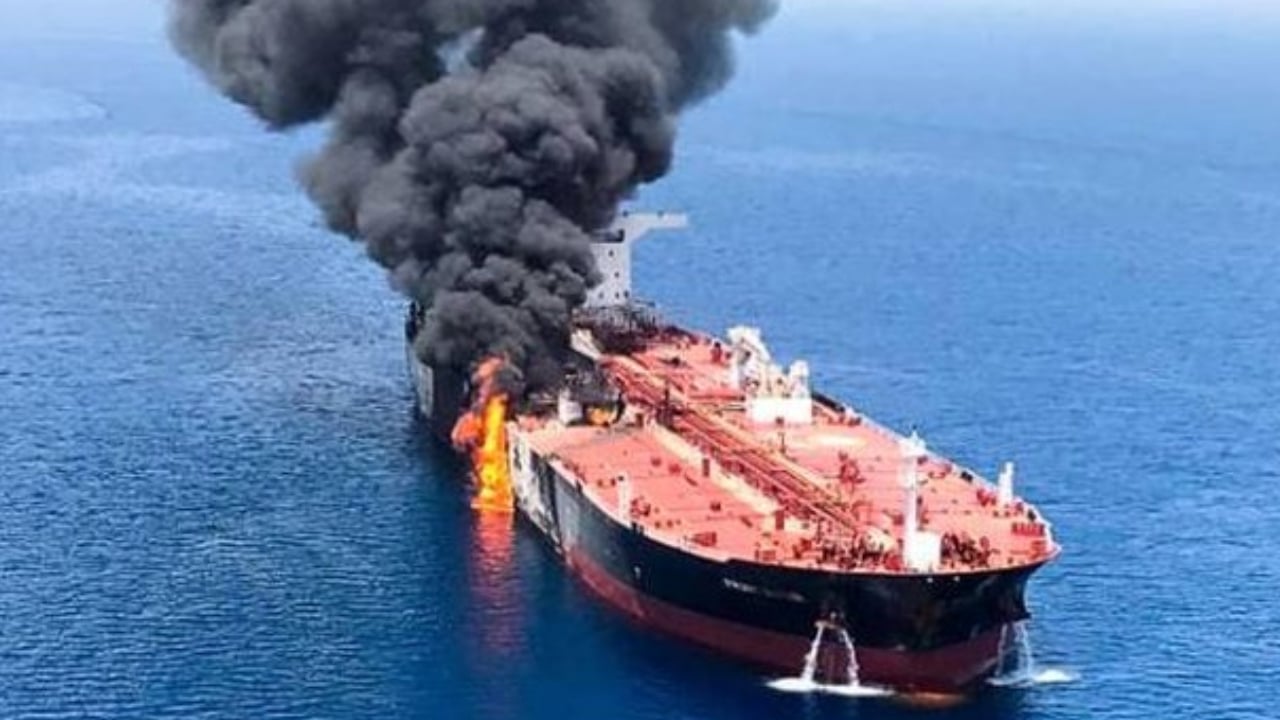 হরমুজ প্রণালিতে জাহাজে হামলা