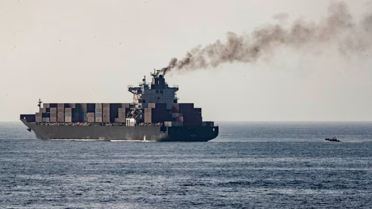 এশিয়ার জলসীমায় ৩ ইরানি ট্যাংকার আটক করল যুক্তরাষ্ট্র