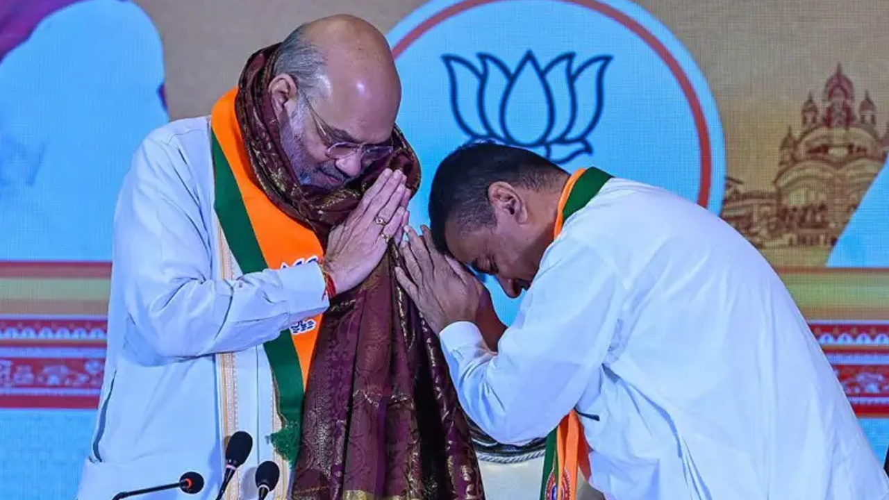 মমতার বিশ্বস্ত সহকর্মী থেকে প্রধান প্রতিদ্বন্দ্বী, যেভাবে মুখ্যমন্ত্রী হলেন শুভেন্দু অধিকারী