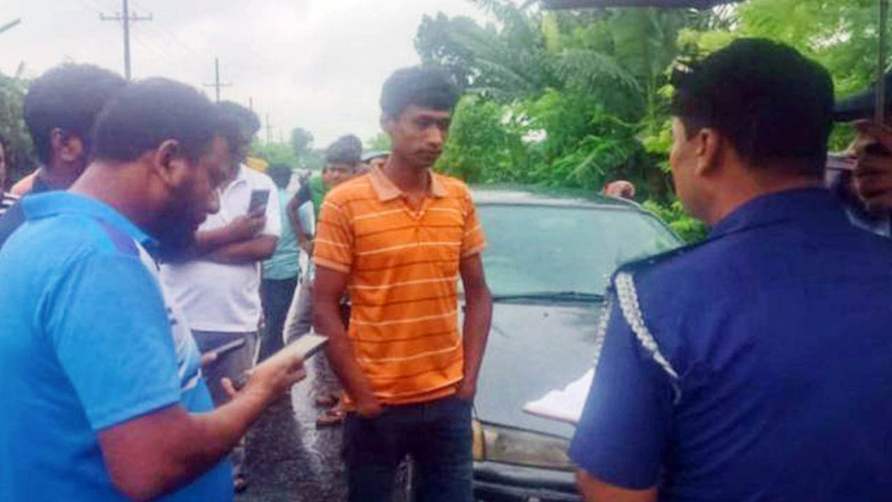 যশোরে নগদের ৫৫ লাখ টাকা ছিনতাইয়ের অভিযোগ