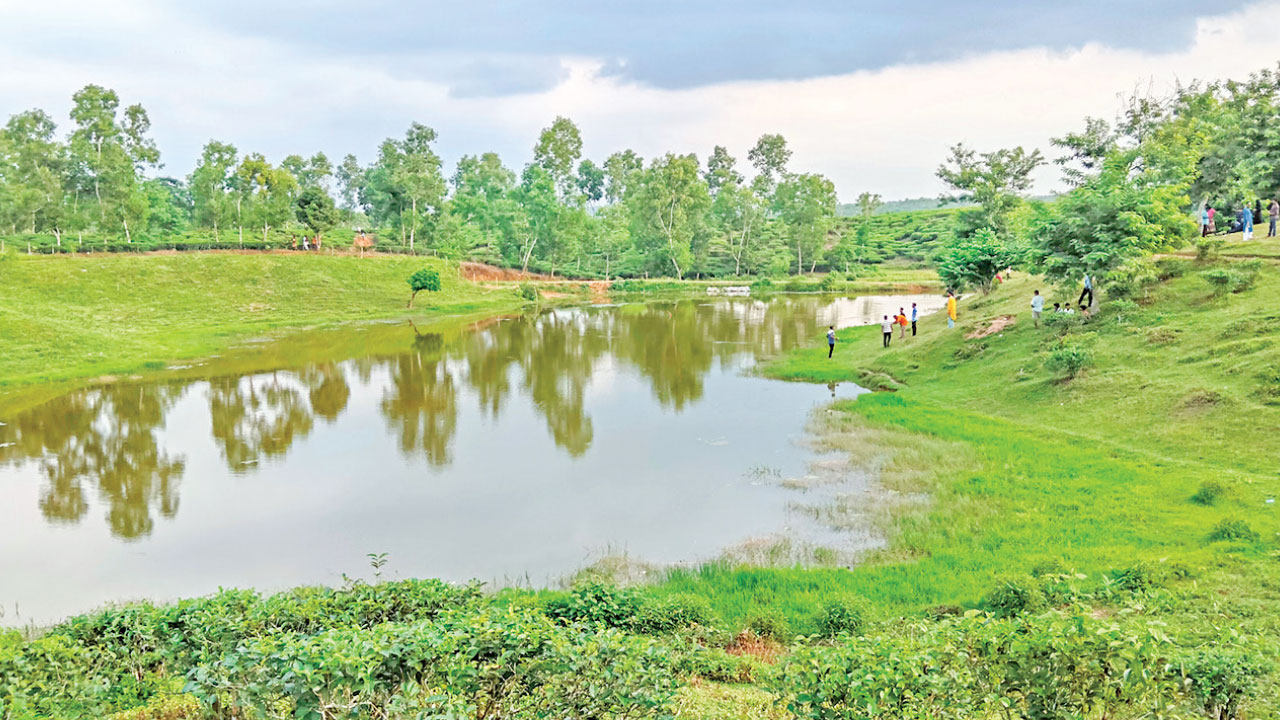 পর্যটকদের নতুন গন্তব্য ‘সীতার হাওর লেক’