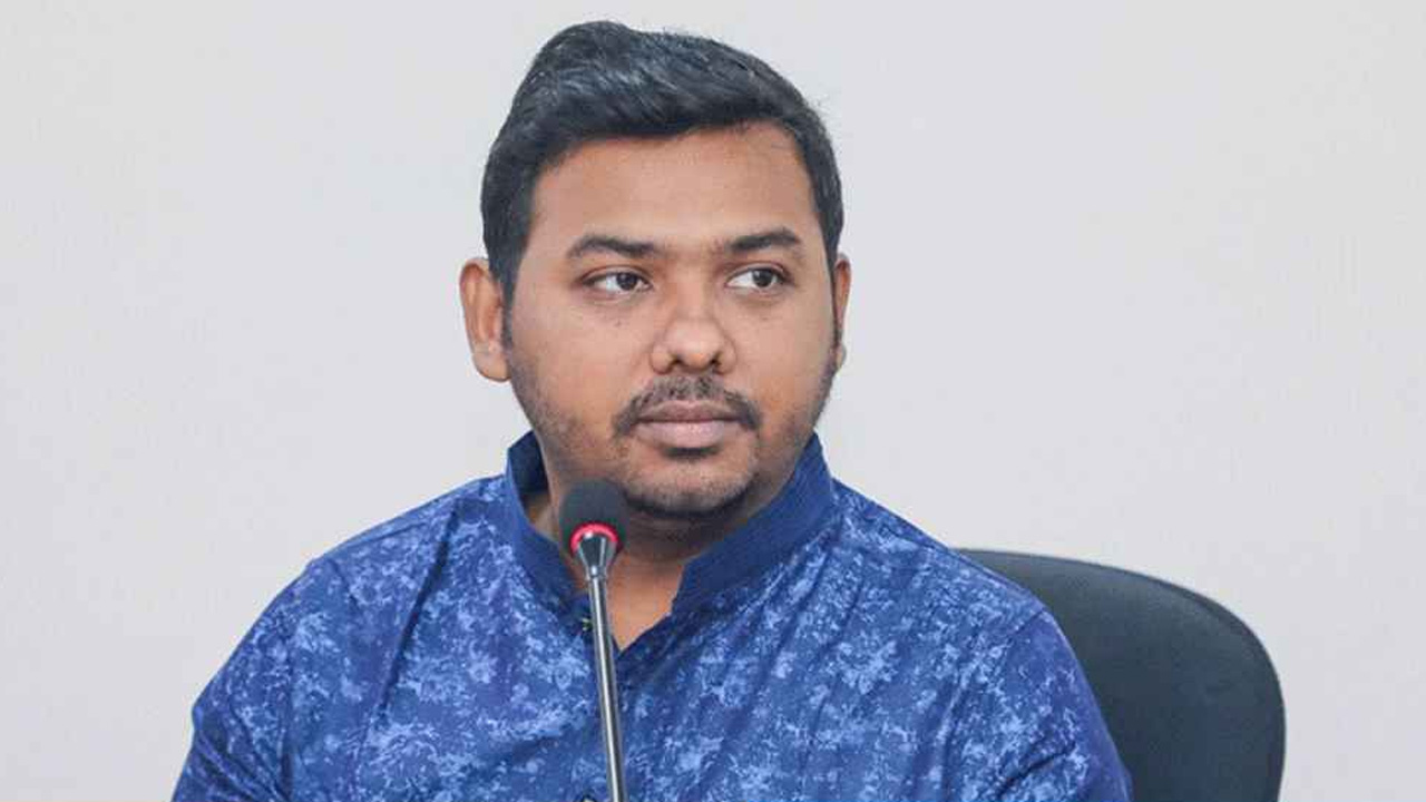 শোকজ প্রত্যাহার, এনসিপির কর্মকাণ্ডে ফিরলেন তুষার