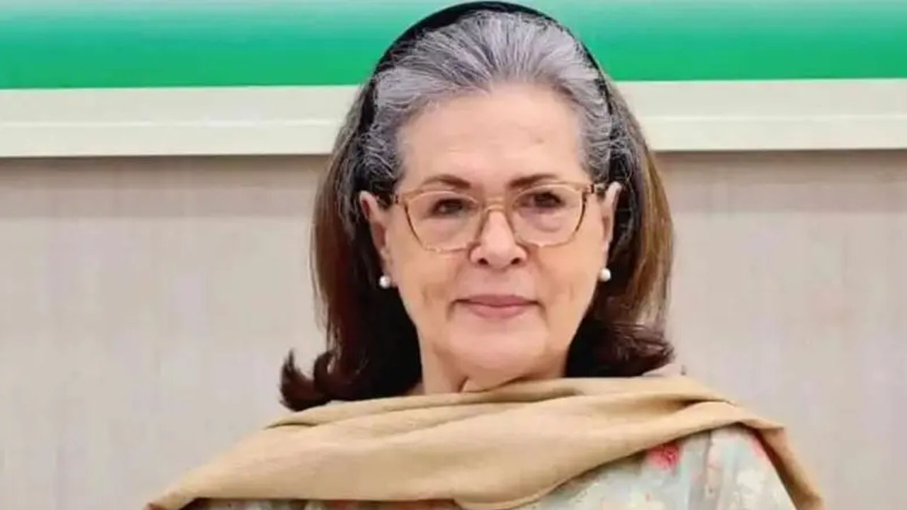 সোনিয়া গান্ধীর নাগরিকত্ব ইস্যুতে মামলার রায়, স্বস্তিতে কংগ্রেস