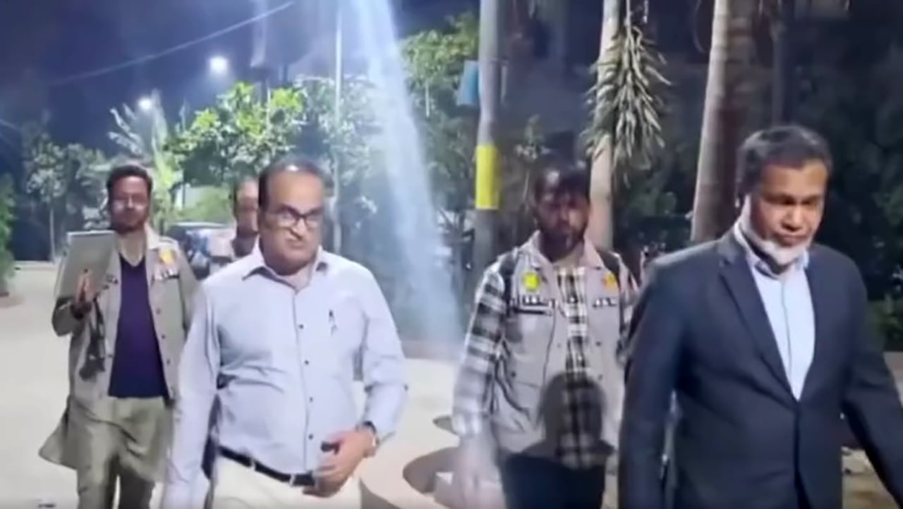 জামায়াত আমিরের এক্স অ্যাকাউন্ট হ্যাক, বঙ্গভবনের কর্মকর্তা আটক