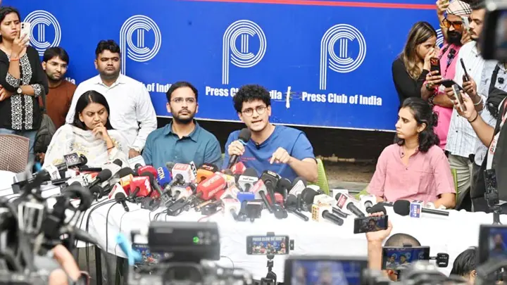নাগরিকদের বিরুদ্ধে যুদ্ধ ঘোষণা করেছেন মোদি, বিক্ষোভে আসুন—আহ্বান ককরোচ নেতার