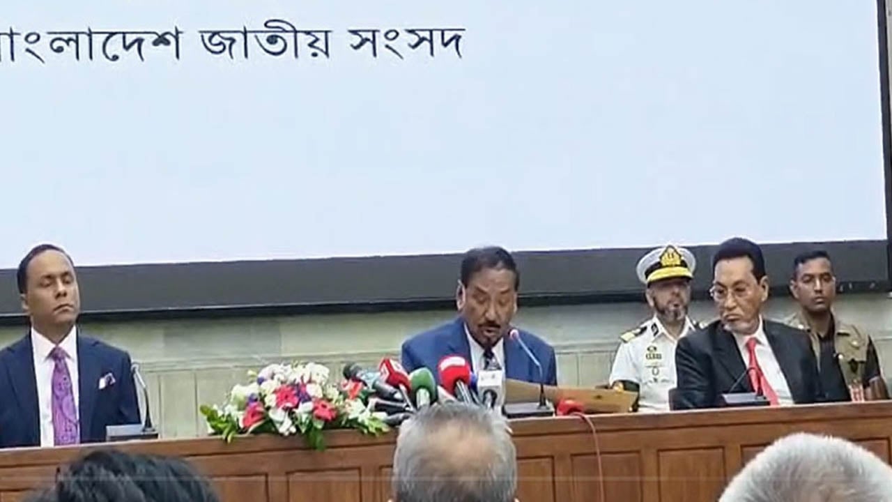 চুপ্পুর অসুস্থতায় স্বাস্থ্য সার্টিফিকেটের দরকার নেই: ভারপ্রাপ্ত রাষ্ট্রপতি