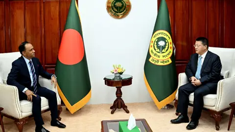 ডেপুটি স্পিকারের সঙ্গে চীনের বিদায়ী রাষ্ট্রদূতের সাক্ষাৎ
