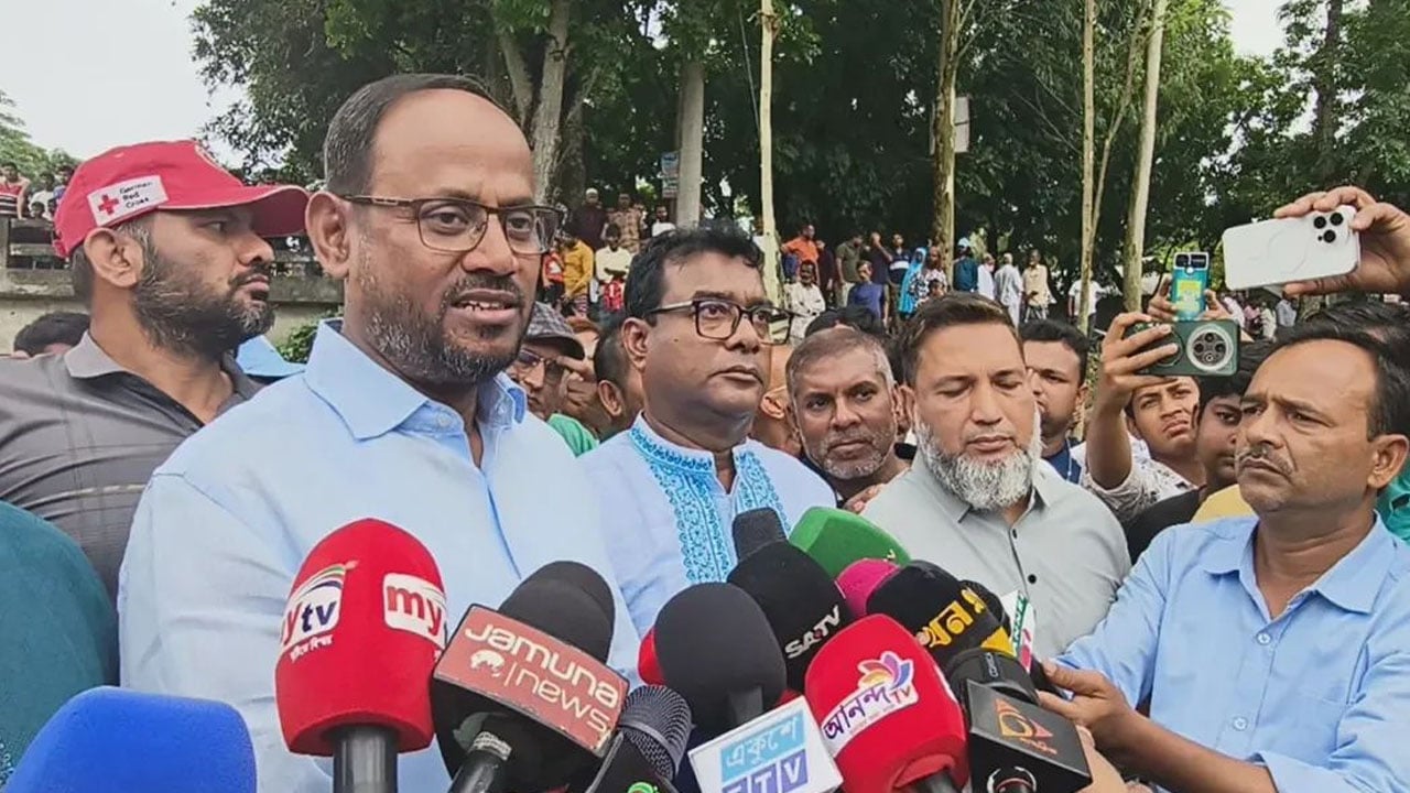 যে কোনো মূল্যে খাল খনন কর্মসূচি বাস্তবায়ন করা হবে: প্রতিমন্ত্রী