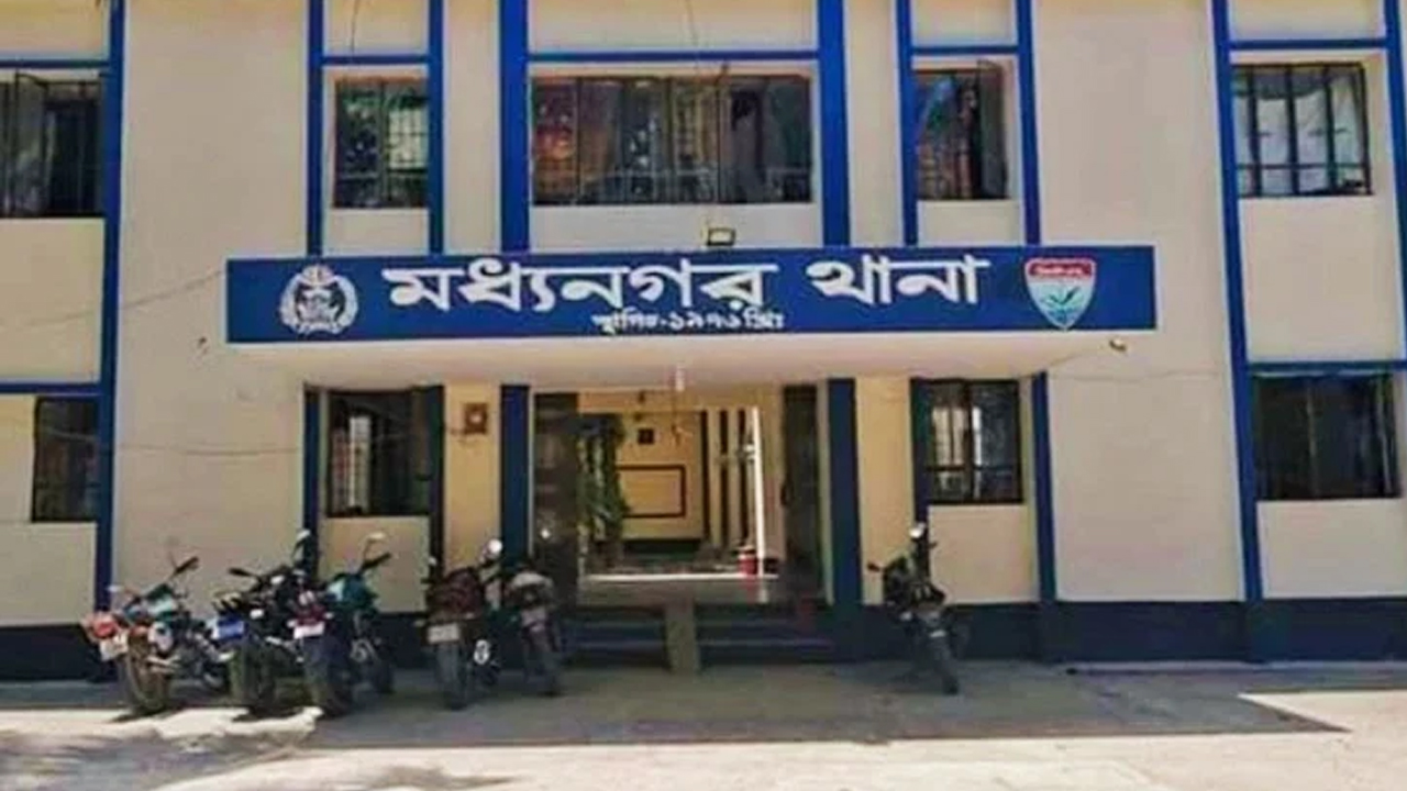 বিএনপি-যুবদলের পাল্টাপাল্টি ধাওয়া, মধ্যনগরে ১৪৪ ধারা জারি