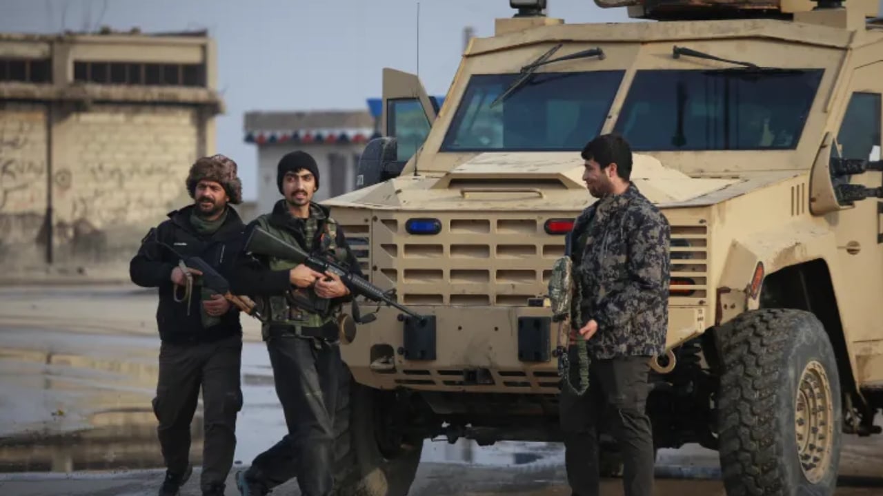 সিরিয়ার সেনাবাহিনীর সঙ্গে এসডিএফের যুদ্ধবিরতির মেয়াদ বাড়ল