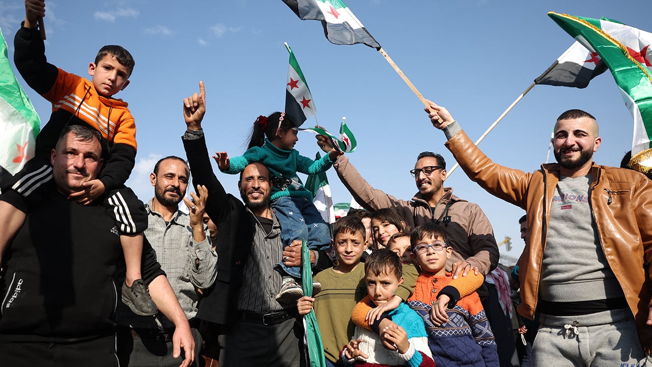 সিরিয়ায় আসাদ পতনের বর্ষপূতিতে আনন্দ-উল্লাস