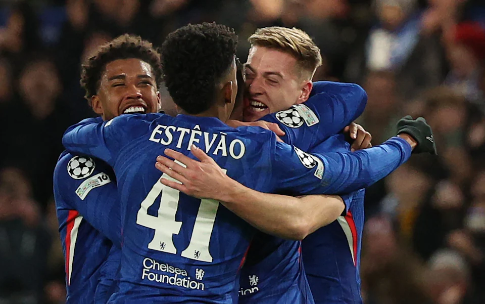 চেলসি ঝড়ে উড়ে গেল ১০ জনের বার্সেলোনা