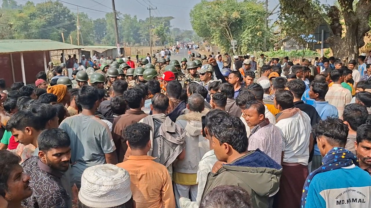 মিয়ানমার থেকে আসা গুলিতে টেকনাফে শিশু নিহত