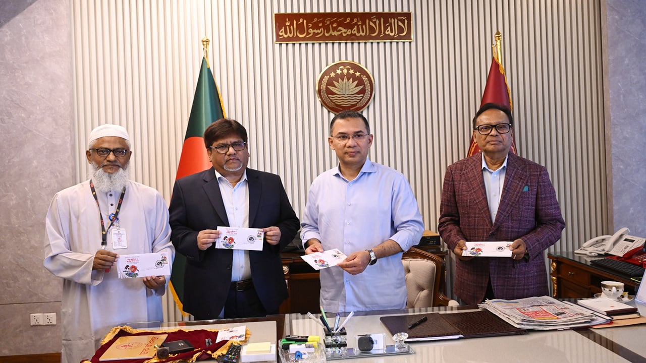 স্বাধীনতা দিবসে স্মারক ডাকটিকিট উন্মোচন করলেন প্রধানমন্ত্রী