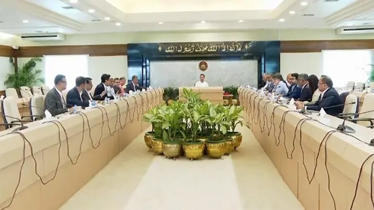 শীর্ষ ব্যবসায়ী নেতাদের সঙ্গে প্রধানমন্ত্রীর বৈঠক