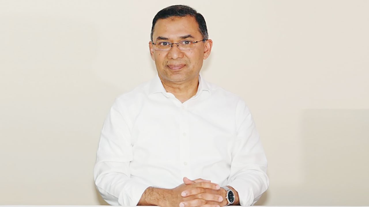 মশক নিধনে ঢাকার দুই সিটিকে আরো তৎপর হওয়ার নির্দেশ প্রধানমন্ত্রীর