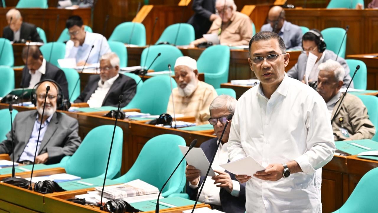 জলাবদ্ধতায় চট্টগ্রামবাসীর কাছে দুঃখ প্রকাশ প্রধানমন্ত্রীর