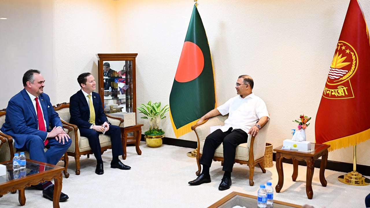 প্রধানমন্ত্রী তারেক রহমানের সঙ্গে মার্কিন বিশেষ দূতের বৈঠক