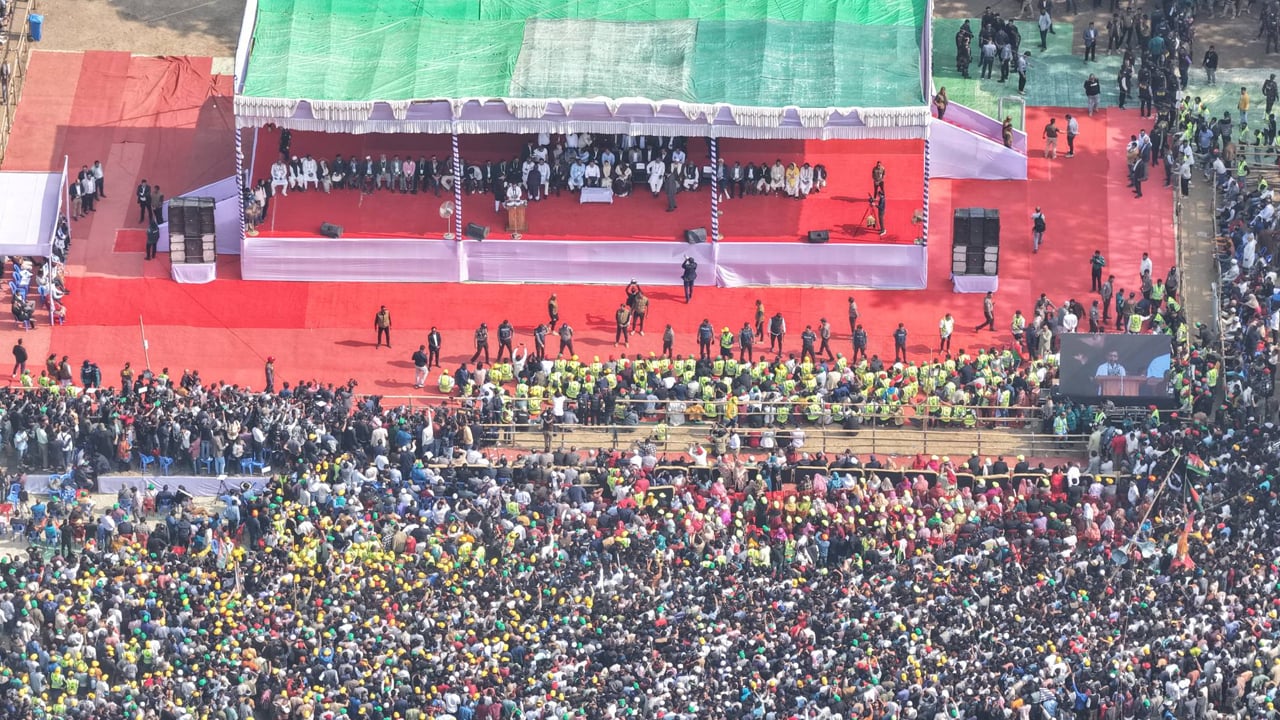 সিলেটে জনসমুদ্র থেকে তারেকের নির্বাচনি প্রচারণা শুরু