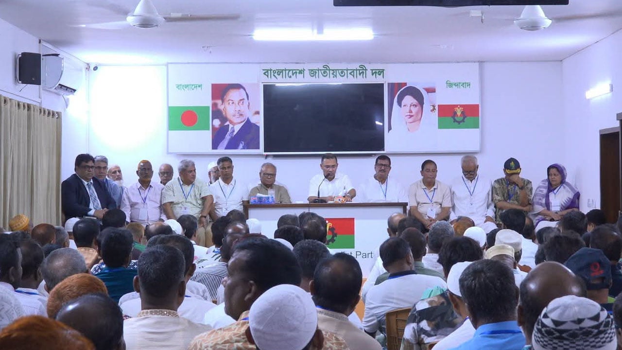তৃণমূল বিএনপি শক্তিশালী করতে রাজশাহী নেতাদের সঙ্গে তারেক রহমানের বৈঠক