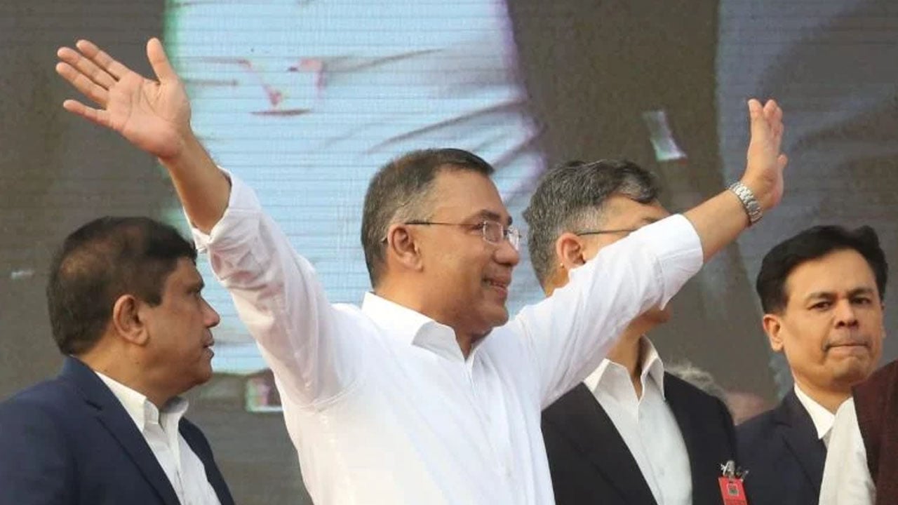 ঐতিহাসিক স্বদেশ প্রত্যাবর্তনে আসা দেশবাসীকে তারেক রহমানের কৃতজ্ঞতা