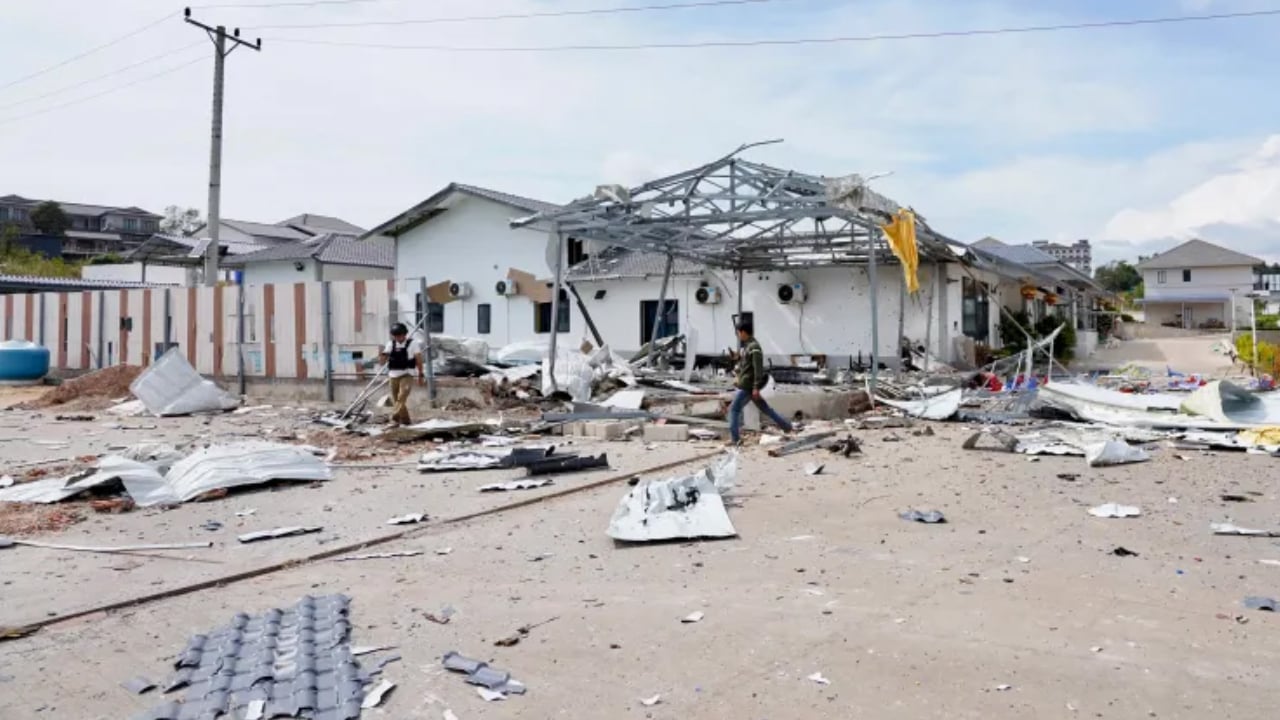 থাই-কম্বোডিয়া সীমান্তে গোলাগুলি অব্যাহত, ২১ জনের মৃত্যু