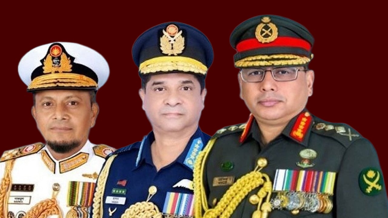 খালেদা জিয়াকে দেখতে এভারকেয়ারে তিন বাহিনী প্রধান