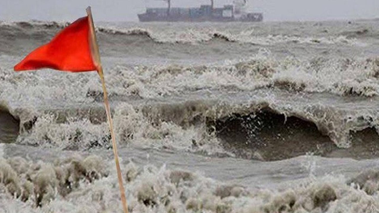 বঙ্গোপসাগরে লঘুচাপ সৃষ্টি, ৩ নম্বর সতর্ক সংকেত