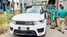 মন্ত্রীর গাড়ি উল্টোপথে, দুই মামলা, ছয় হাজার টাকা জরিমানা