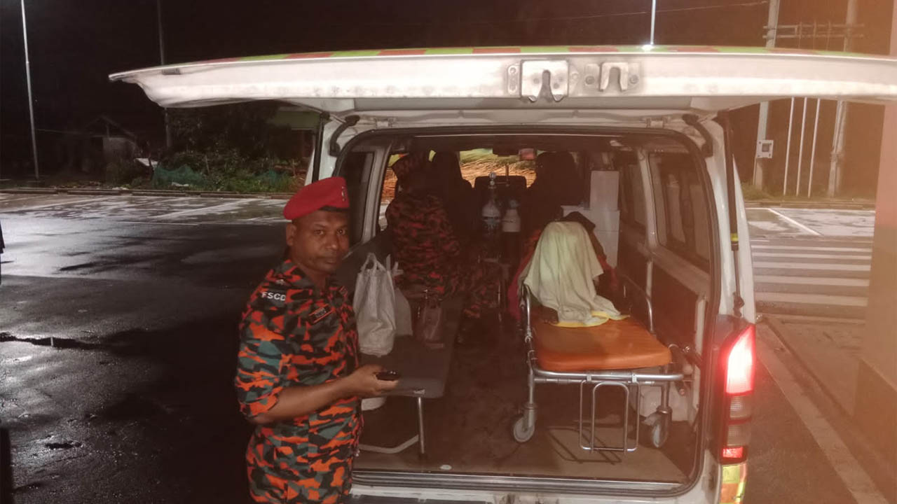 রেলস্টেশনে সন্তান প্রসব, ৯৯৯-এ ফোনে উদ্ধার করে হাসপাতালে ভর্তি