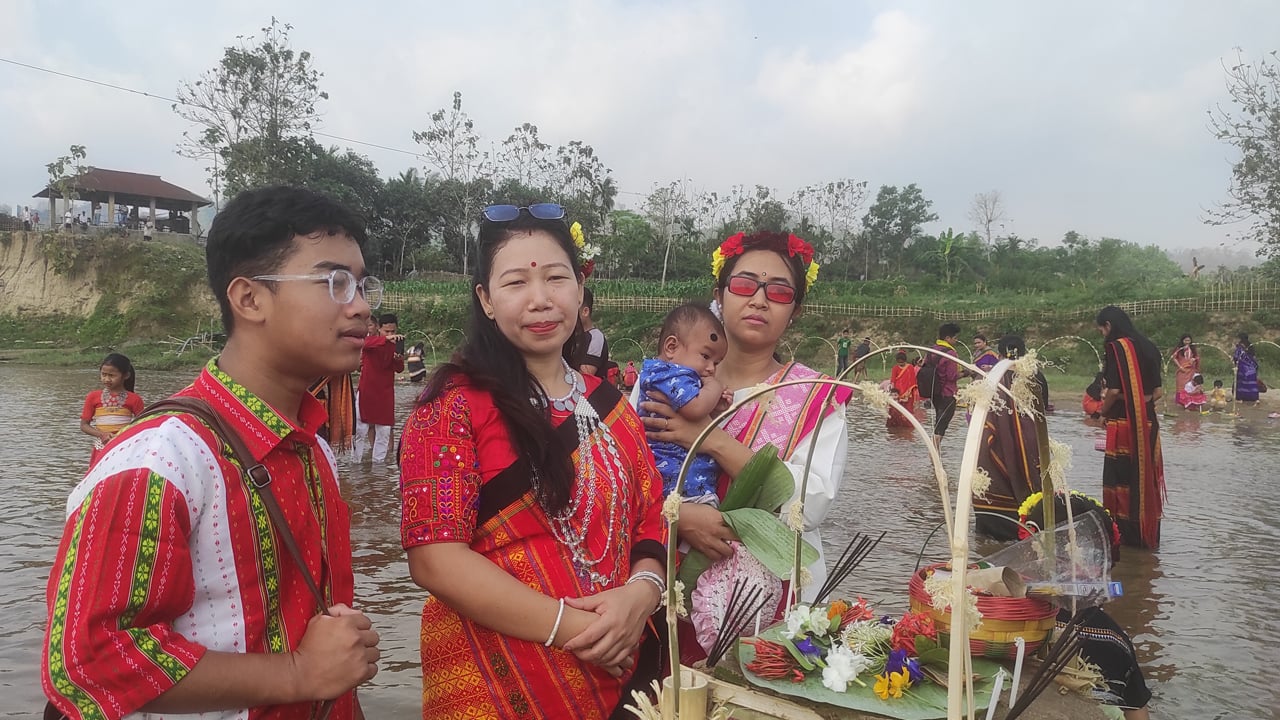 খাগড়াছড়িতে ত্রিপুরাদের বর্ষবরণ বৈসু উৎসব শুরু