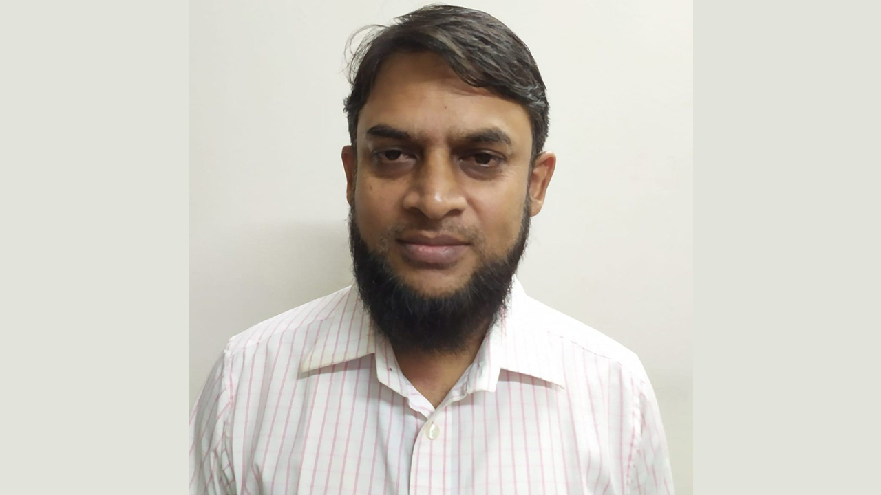আ.লীগ সেজে পান পদোন্নতি, এখন করেন বিএনপি!