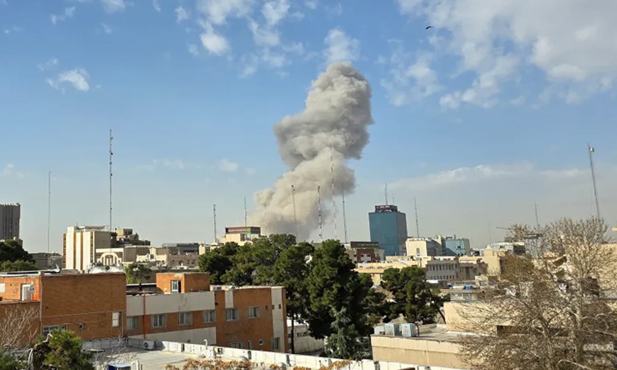 মার্কিন-ইসরায়েল হামলার ২৩তম দিন, যুদ্ধ কোন দিকে যাচ্ছে?