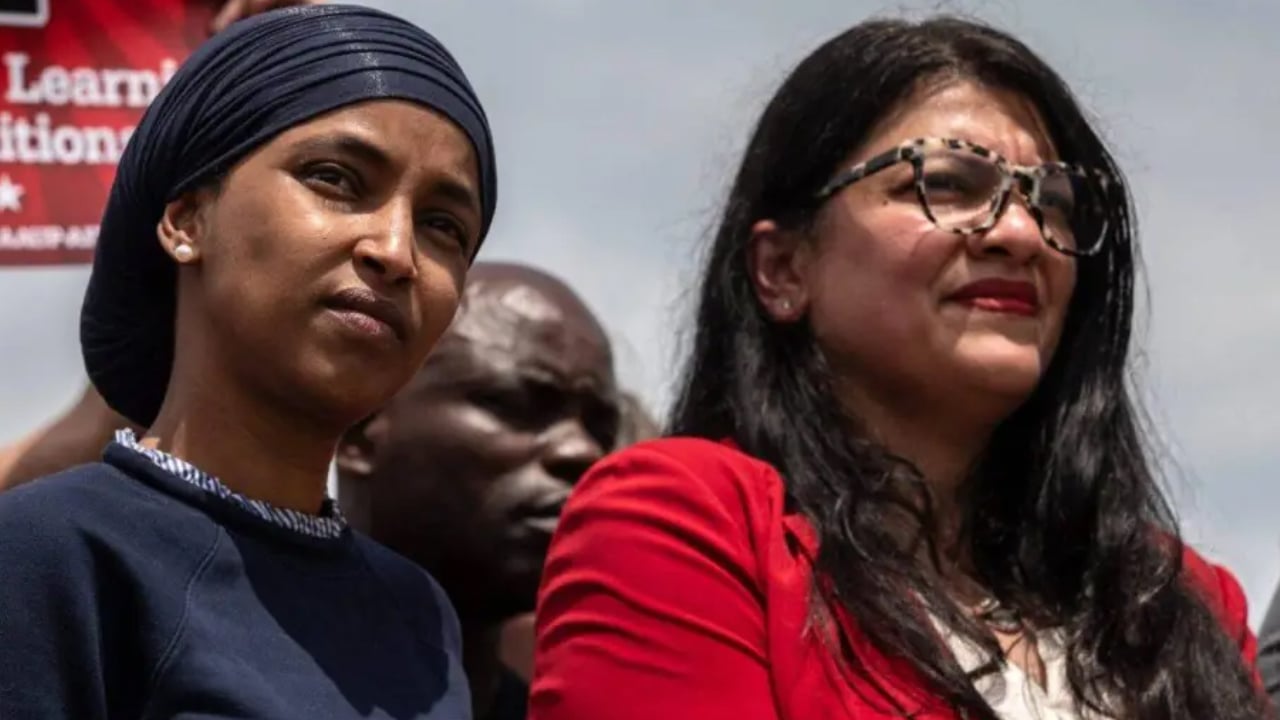 দুই মুসলিম কংগ্রেস সদস্যকে দেশ থেকে বের করে দেওয়ার দাবি ট্রাম্পের