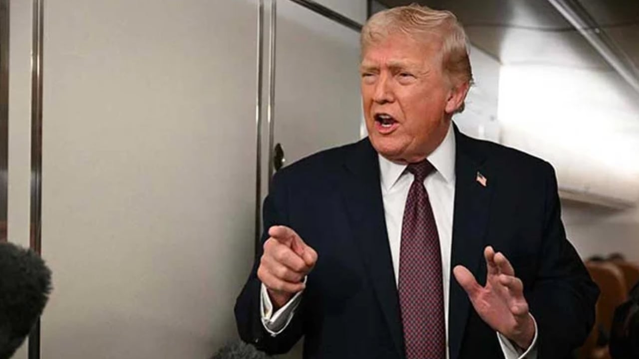 ইরানের বিরুদ্ধে কঠোর পদক্ষেপের হুঁশিয়ারি ট্রাম্পের