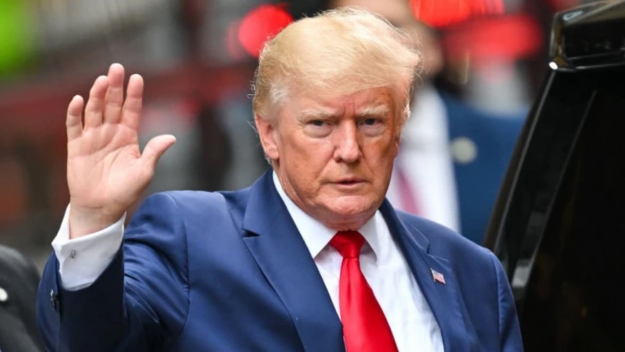 নিজেকে ভেনেজুয়েলার ভারপ্রাপ্ত প্রেসিডেন্ট ঘোষণা ট্রাম্পের