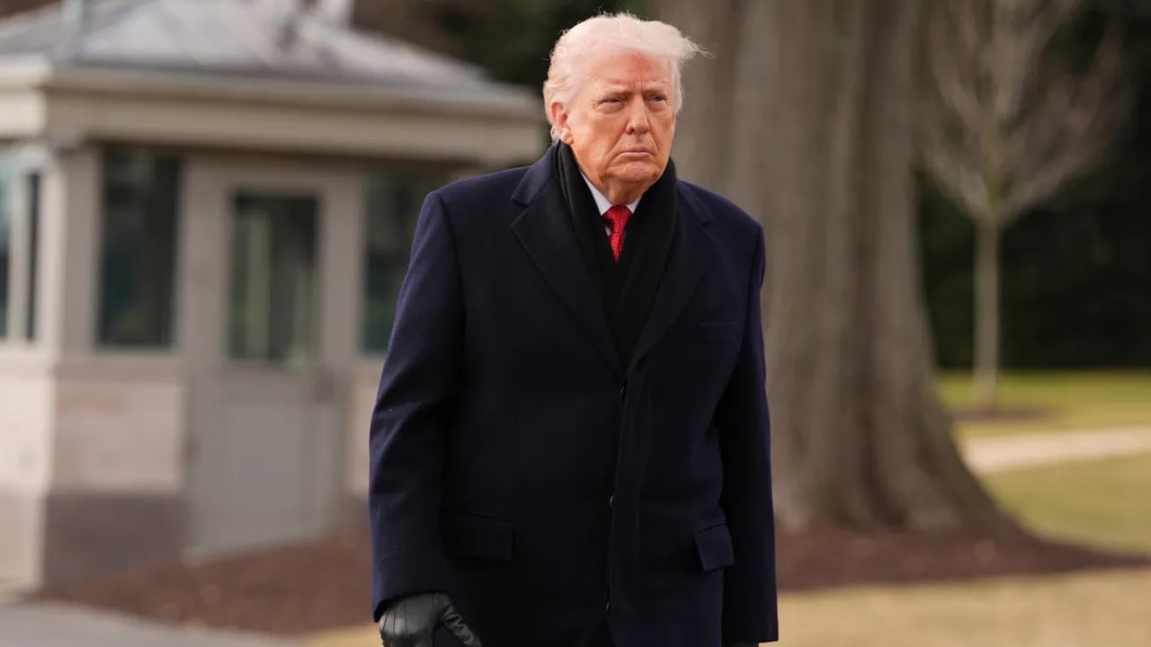 বিক্ষোভকারীদের মৃত্যুদণ্ড স্থগিত করায় ইরানকে ধন্যবাদ দিলেন ট্রাম্প