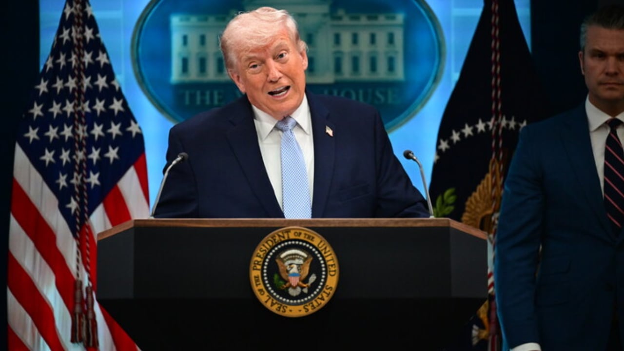 ইরানের তেল বিক্রি ঠেকাতে একজোট হচ্ছে বিভিন্ন দেশ: ট্রাম্প