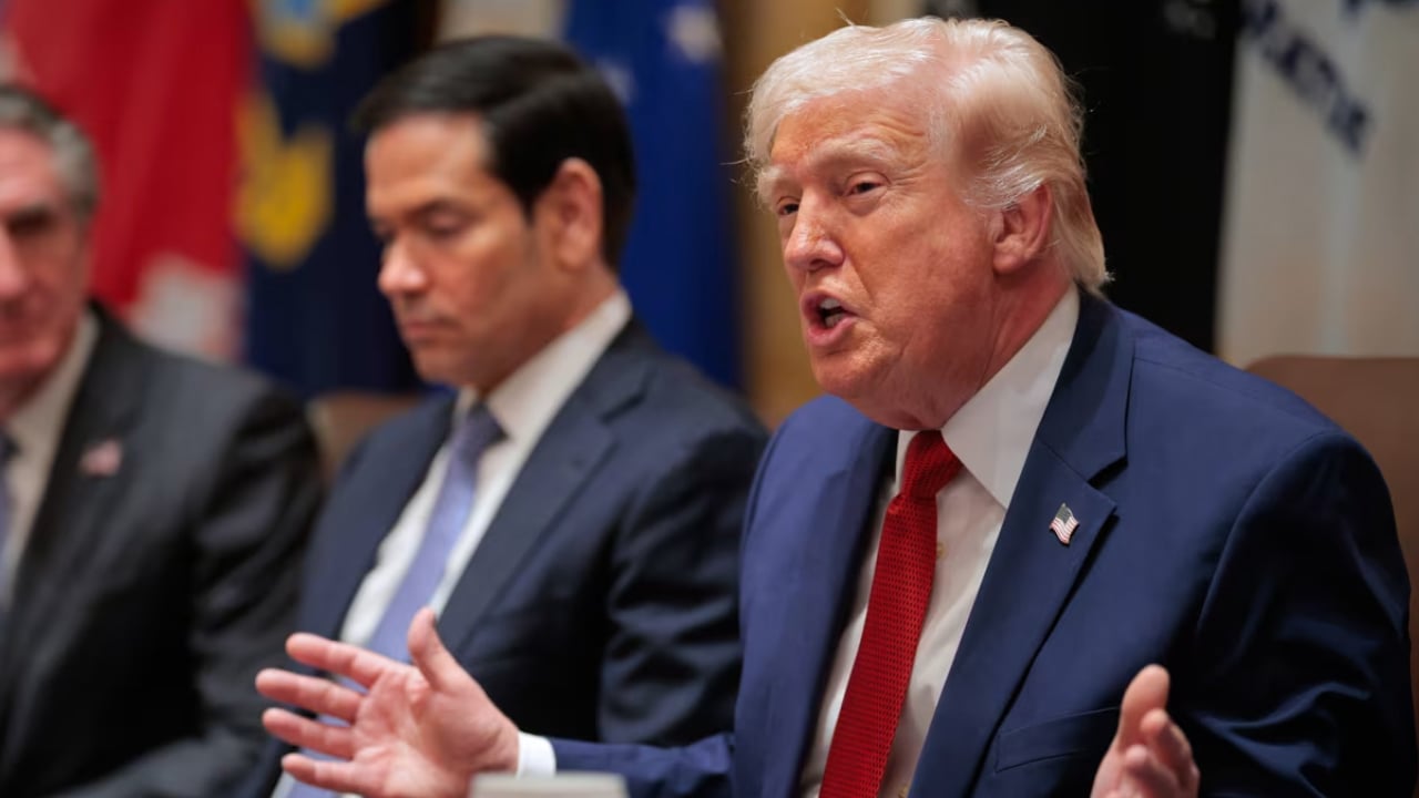 যুদ্ধ থামাতে ইরানকে এগিয়ে এসে আমাকে রাজি করাতে হবে: ট্রাম্প